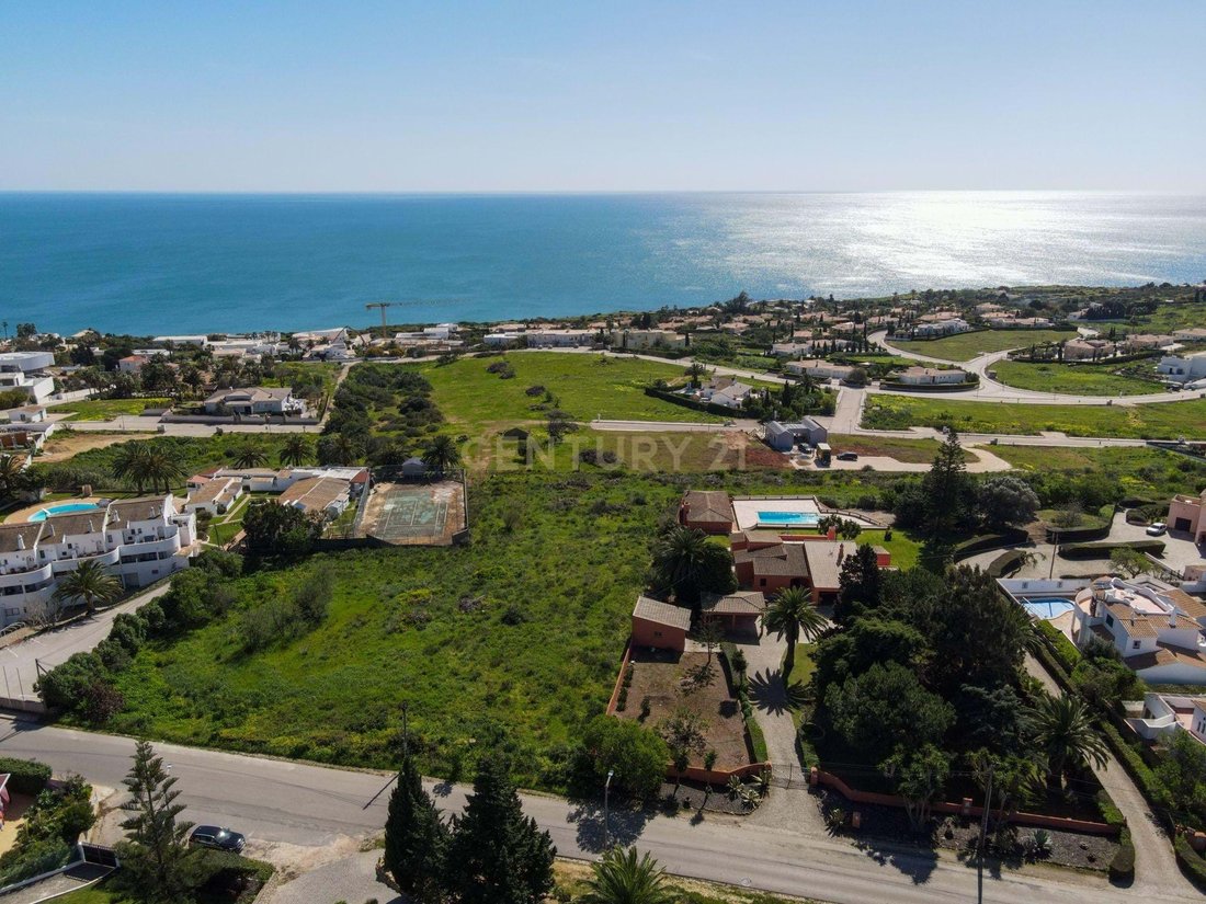 Land in Praia da Luz, Algarve, Portugal 1 - 13911724