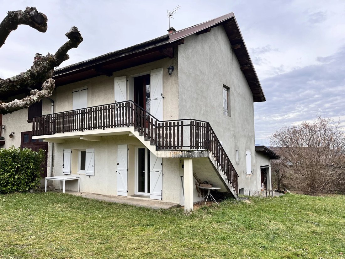 Aix Les Bains House In Aix Les Bains, Auvergne Rhône Alpes, France For ...