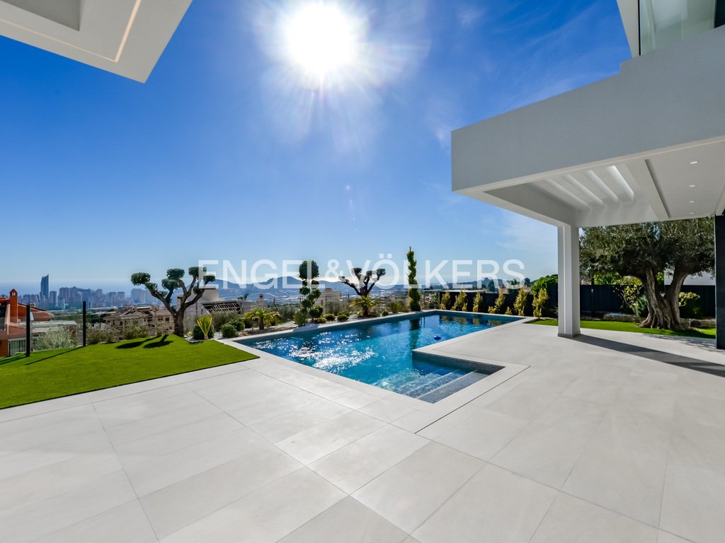 Villa in Finestrat, Valencian Community, Spain 2 - 12877100