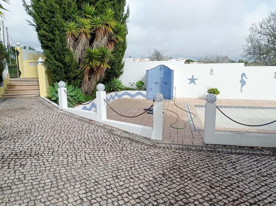 Villa in Praia da Luz, Algarve, Portugal 2 - 14929908