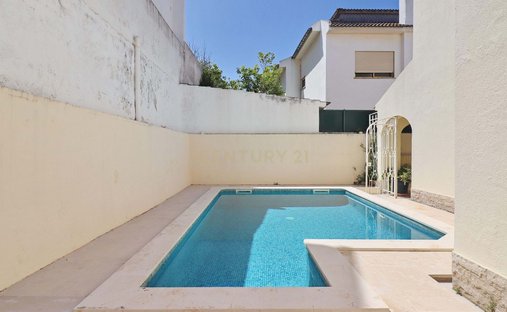 Villa in Parede, Lisbon, Portugal 1
