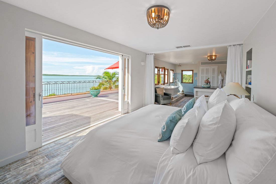 Private Island in Bahamas 5 - 15342780