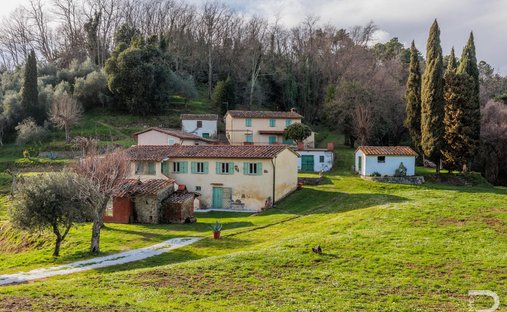 Italy Countryside Ranches Luxury farm ranches for sale in Province of Pistoia, Tuscany, Italy ...
