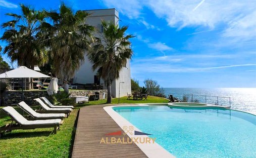 Villa in Cipressa, Liguria, Italy 1