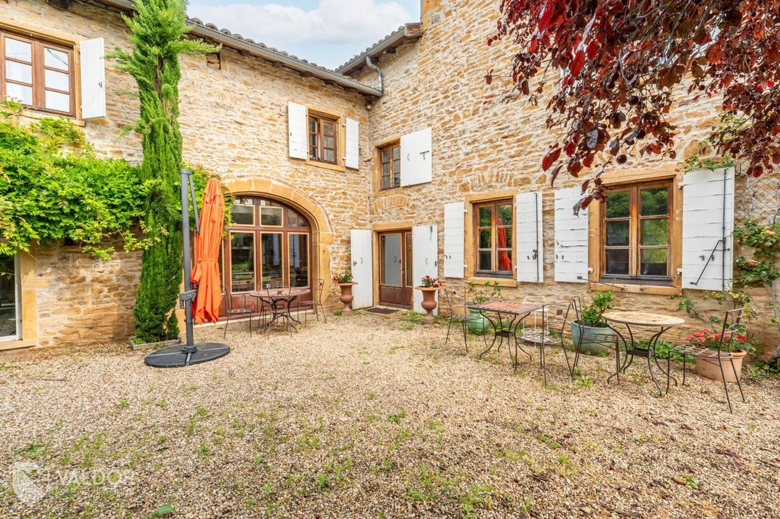 House in Arrondissement of Villefranche-sur-Saône, Auvergne-Rhône-Alpes, France 1 - 15344568
