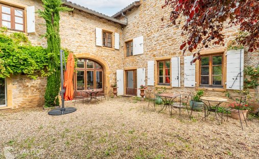 House in Arrondissement of Villefranche-sur-Saône, Auvergne-Rhône-Alpes, France 1