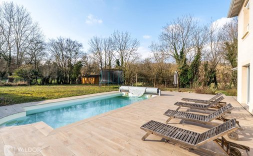 Villa in Lachassagne, Auvergne-Rhône-Alpes, France 1