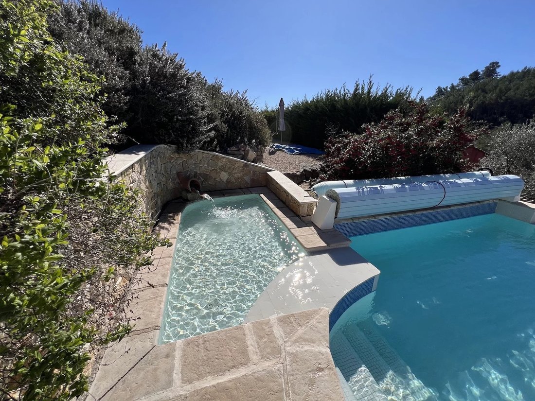 Villa in Brignoles, Provence-Alpes-Côte d'Azur, France 3 - 15345492