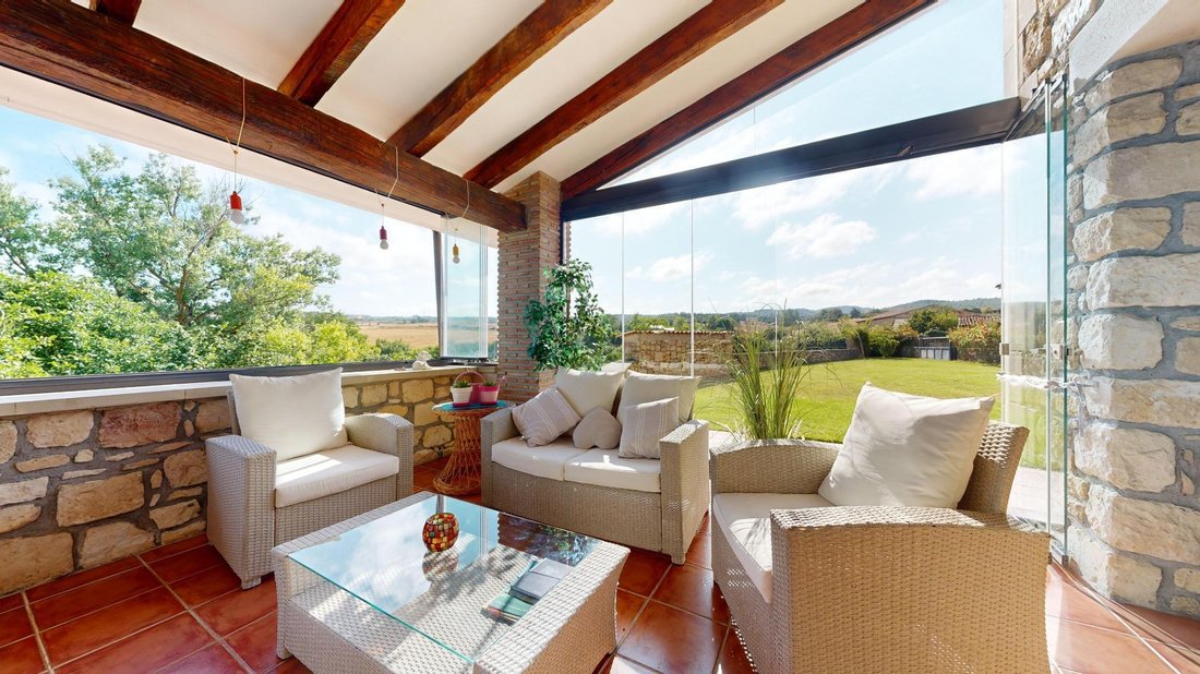Villa in Urarte, Bernedo, Spain 1 - 15345447