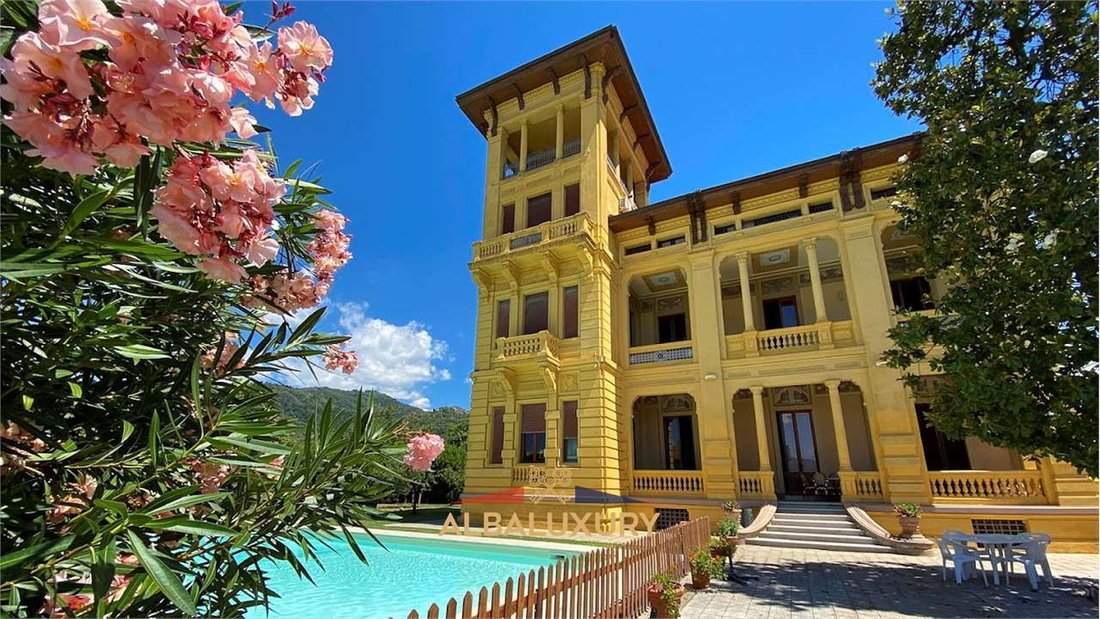 Villa Di Prestigio, Lucca, Toscana In Barga, Tuscany, Italy For Sale ...