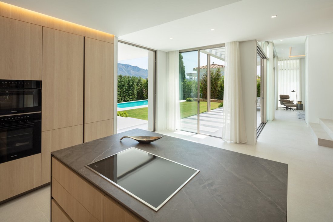 Villa in Puerto Banus, Marbella, Spain 4 - 15344602