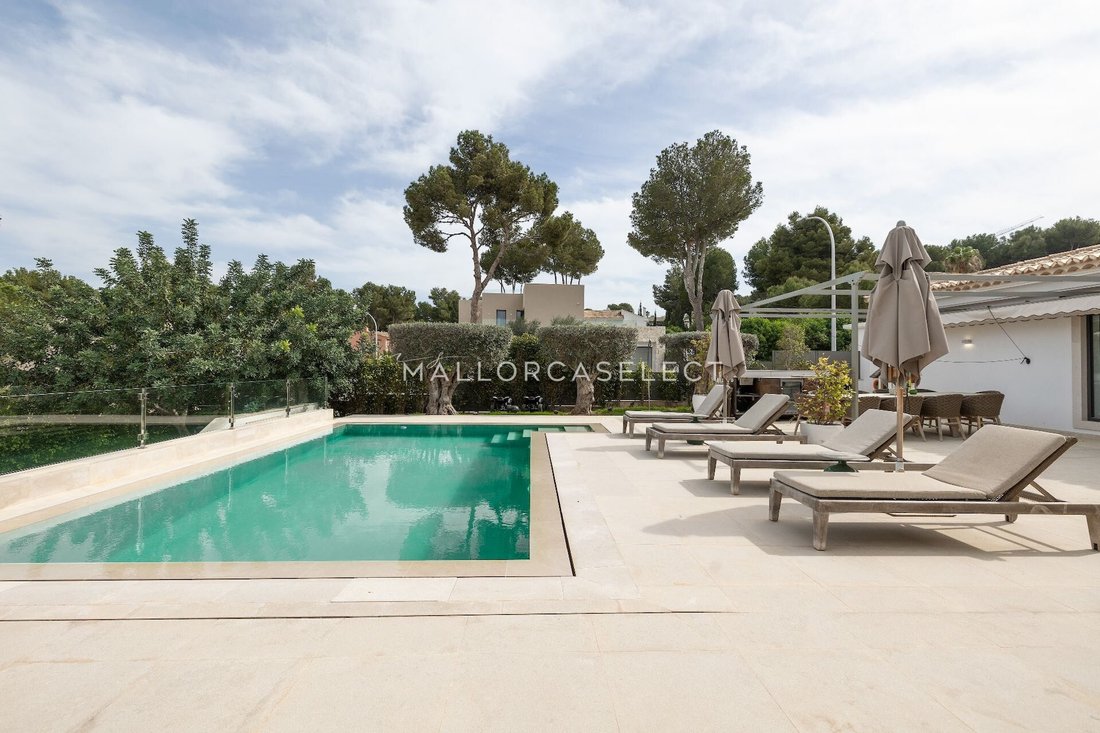 Villa in Santa Ponsa, Balearic Islands, Spain 1 - 15344804