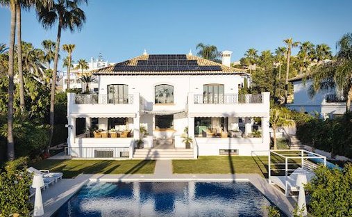 Villa en Playa Puerto Banús, Marbella, España 1