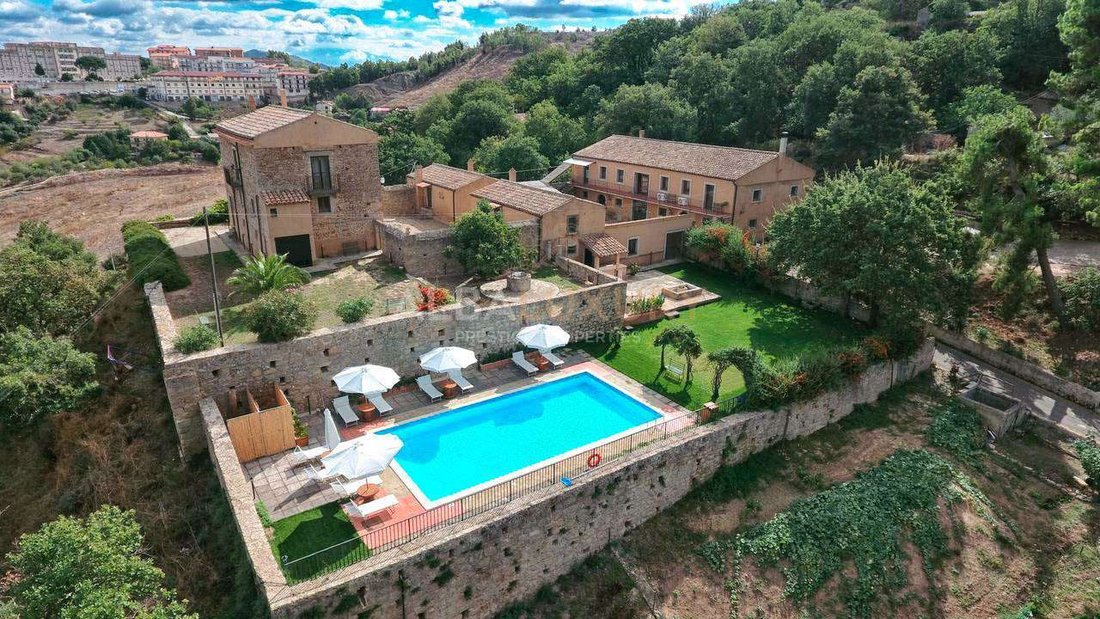 Villa a Nicosia, Sicilia, Italia 1 - 15345211