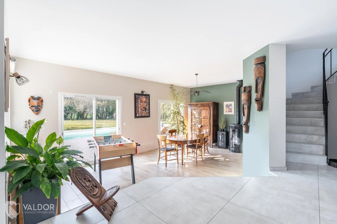 Villa in Lachassagne, Auvergne-Rhône-Alpes, France 4 - 15344578