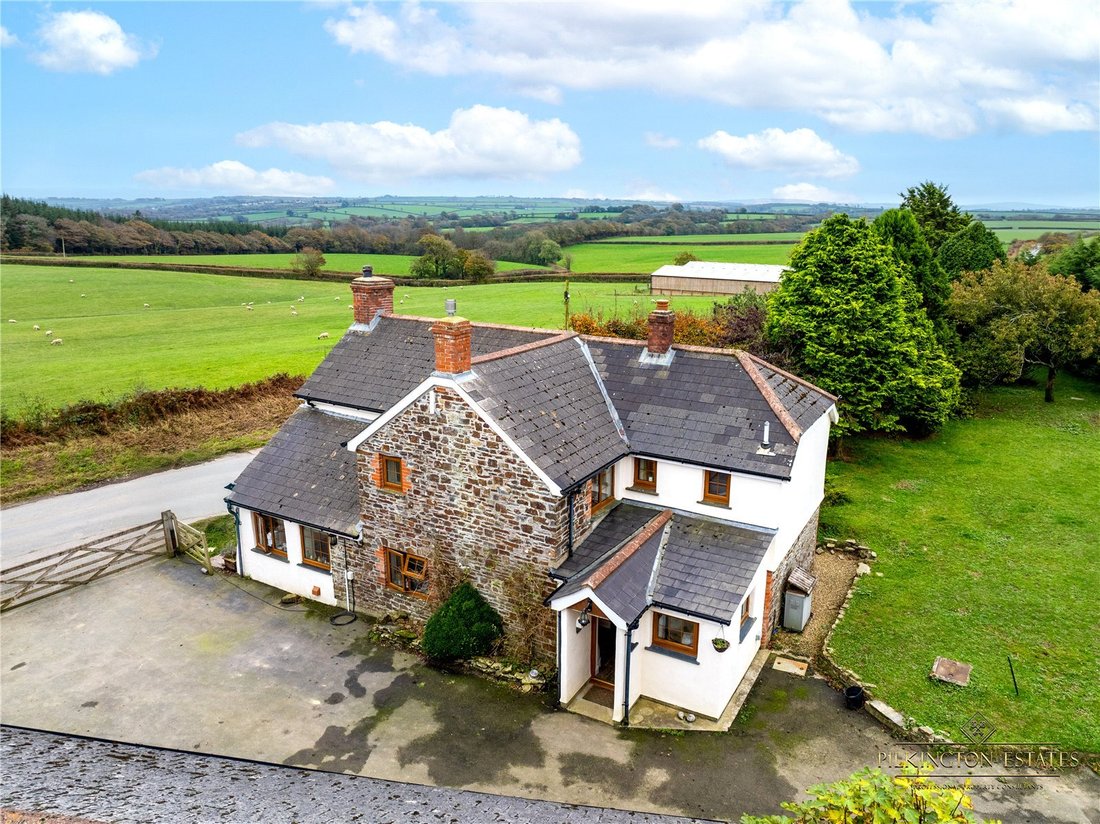 House in Clawton, England 2 - 15347136