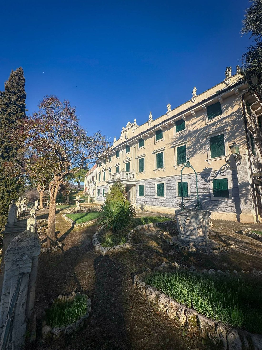 Villa in Verona, Veneto, Italy 1 - 15345417