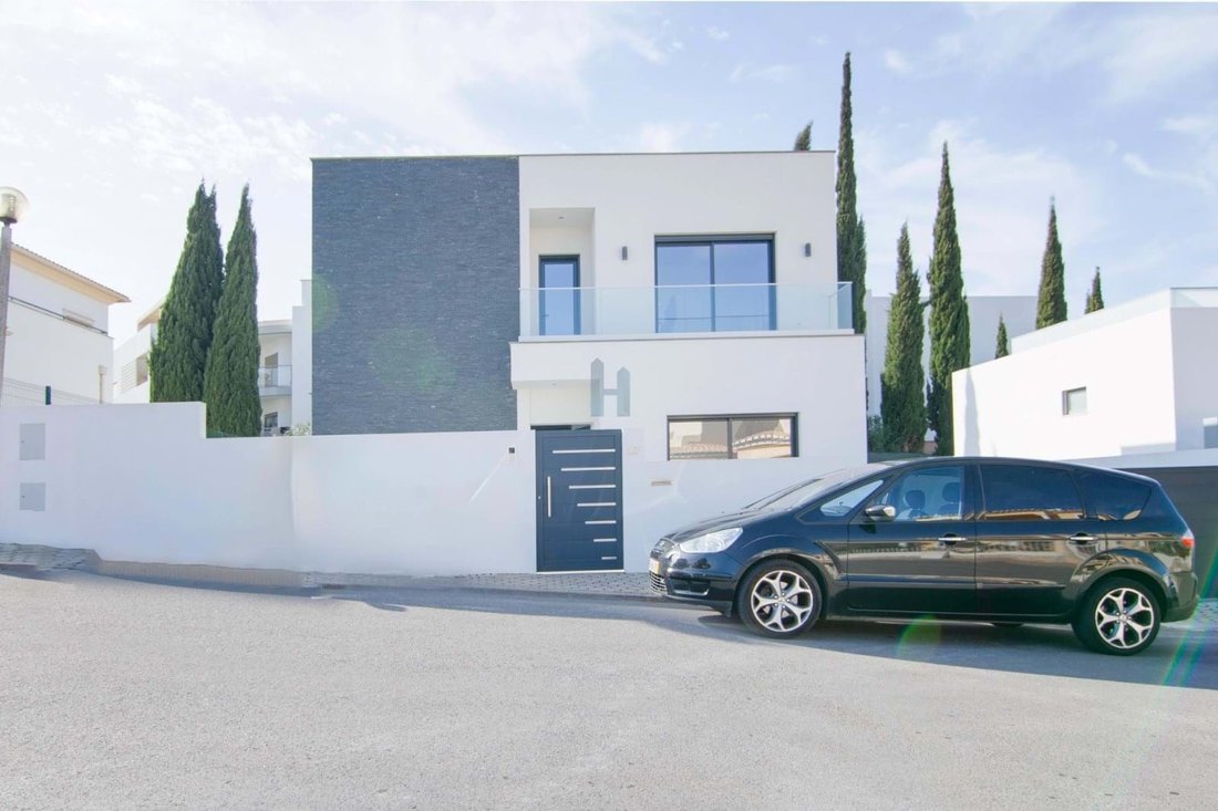 Villa in Portimao, Algarve, Portugal 1 - 15344372