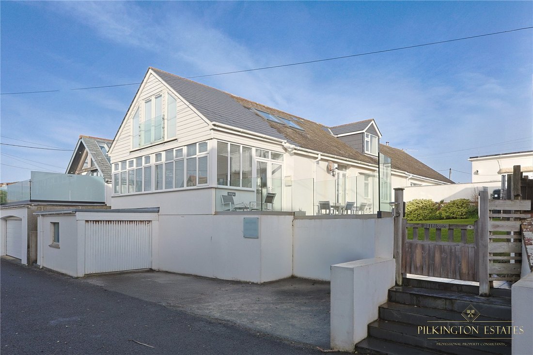 House in New Polzeath, England 2 - 15347099