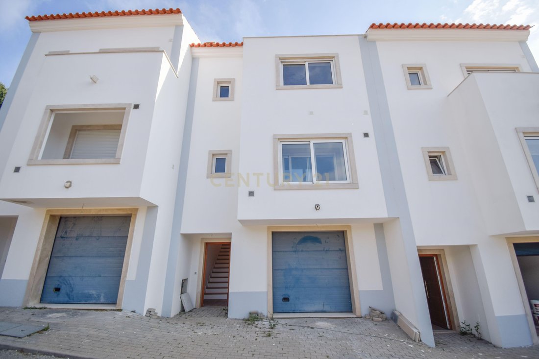 Villa in Belas, Lisbon, Portugal 3 - 14574973