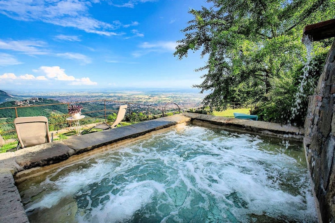 Villa in Montecatini Alto, Montecatini Terme, Tuscany 2 - 15037826