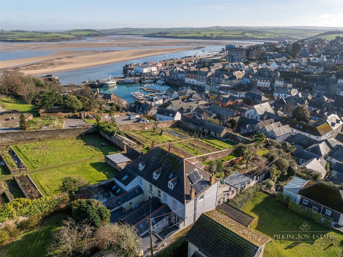 House in Padstow, England 1 - 15347086