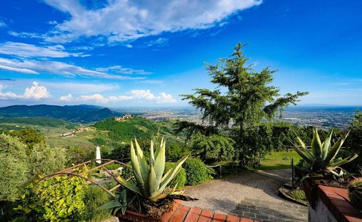 Villa a Montecatini Alto, Montecatini Terme, Toscana 1
