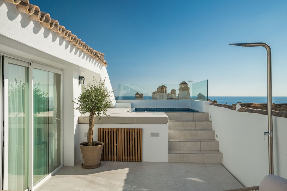 Apartment in Marbella, Andalusia, Spain 2 - 15346024