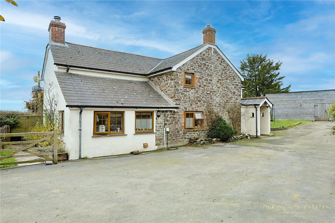 House in Clawton, England 3 - 15347110