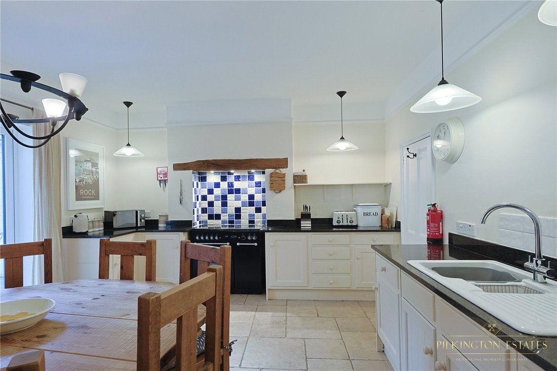 House in Padstow, England 5 - 15347086
