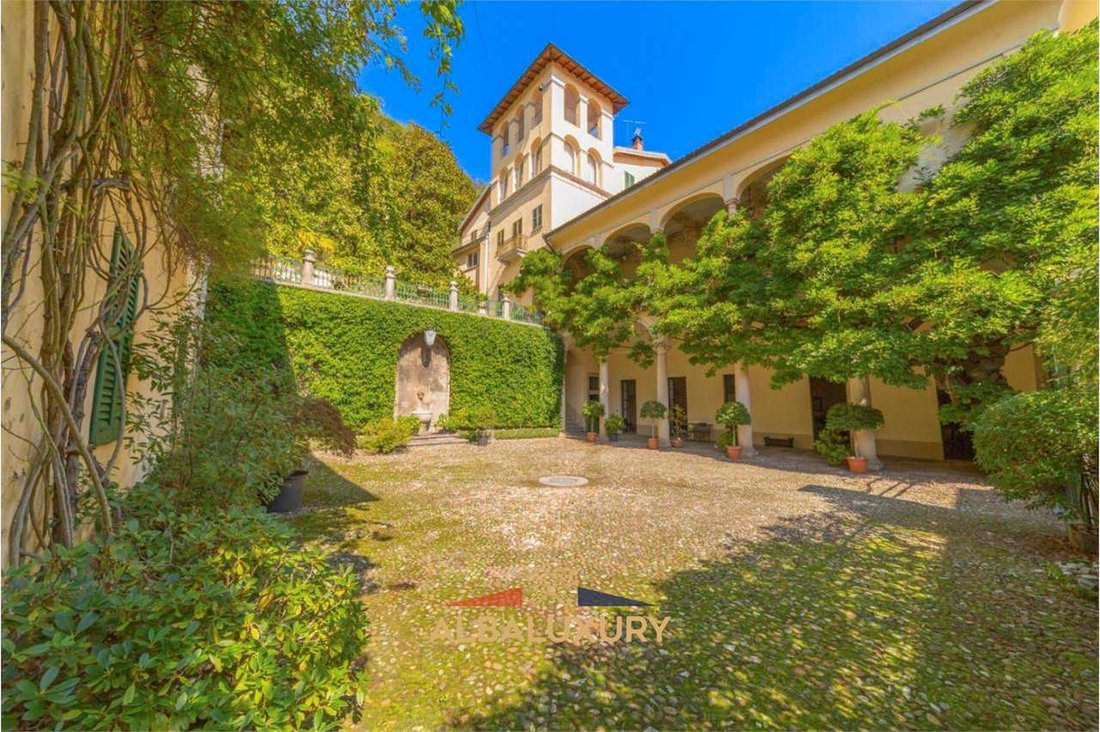 Chateau in Castello Cabiaglio, Lombardy, Italy 1 - 15347581
