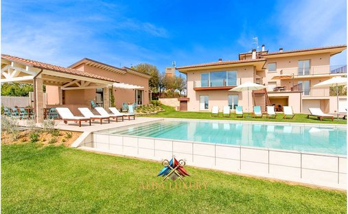 Villa en Foiano della Chiana, Toscana, Italia 1