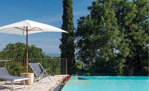 Villa in Tuscany, Italy 1