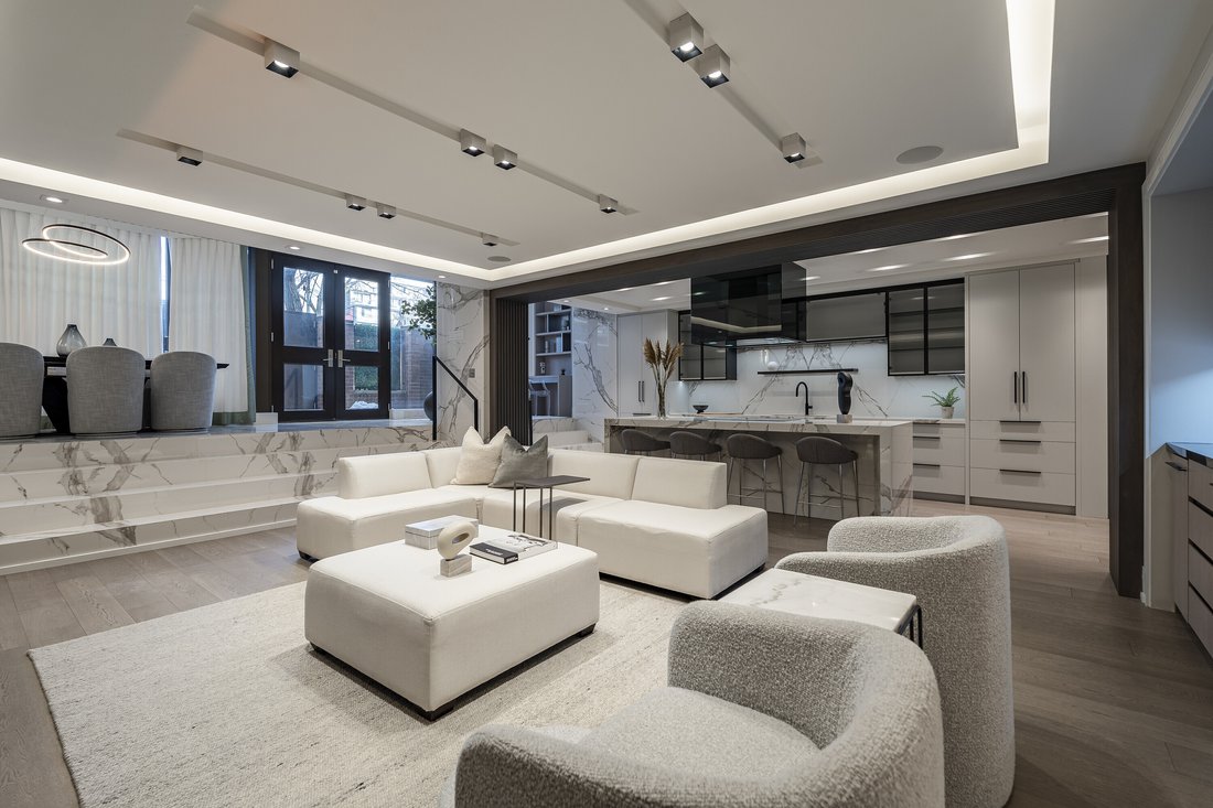 Condo in Toronto, Ontario, Canada 3 - 15347409