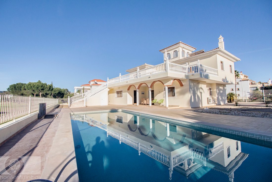 Villa in Ayamonte, Andalusia, Spain 1 - 15347382