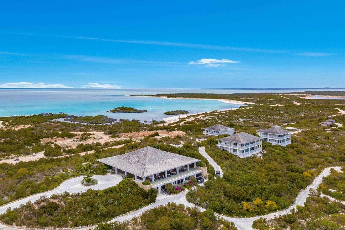 Land in Cockburn Harbour, Caicos Islands, Turks and Caicos Islands 3 - 15347400