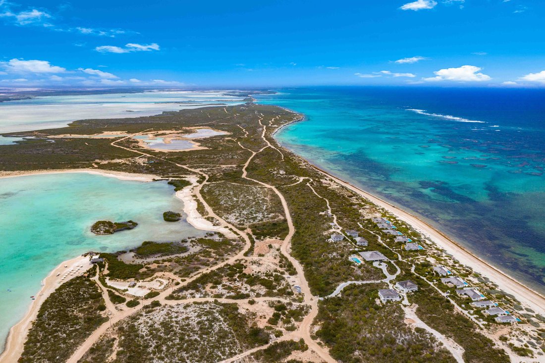 Land in Cockburn Harbour, Caicos Islands, Turks and Caicos Islands 1 - 15347400