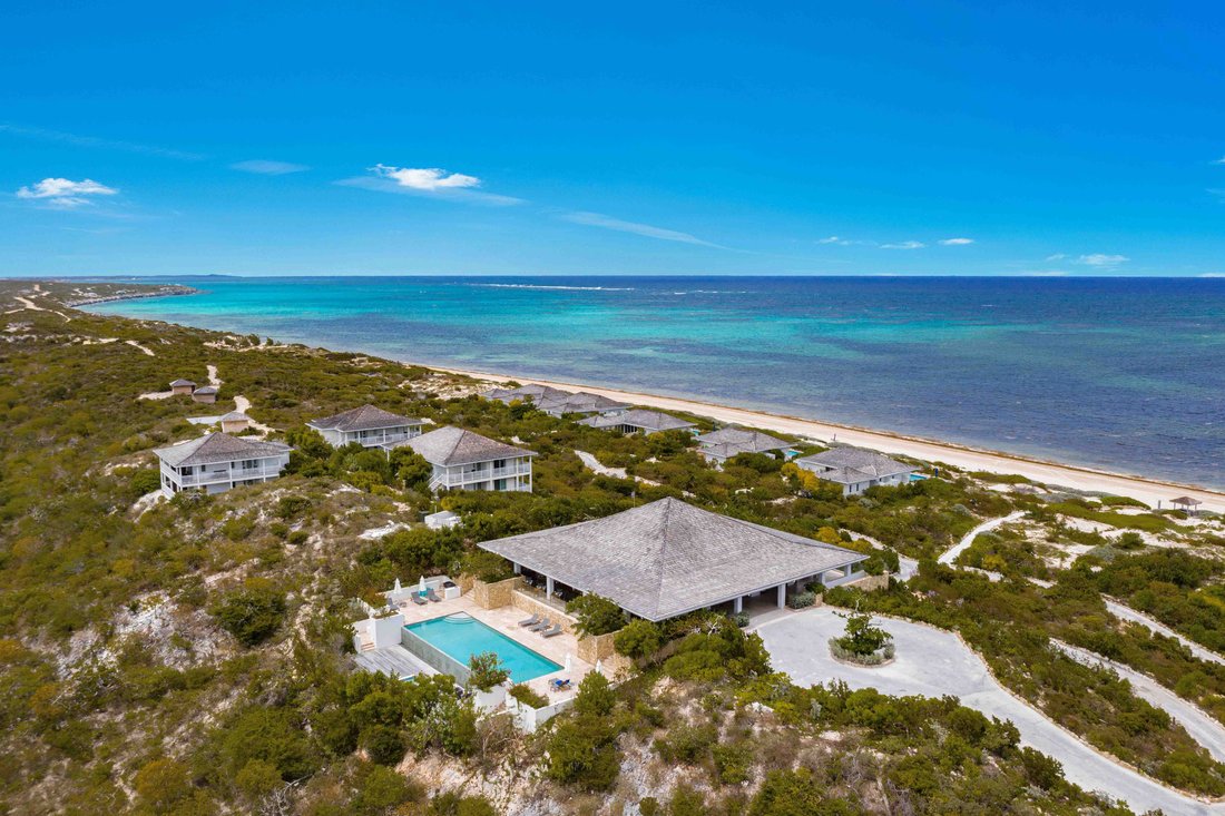 Land in Cockburn Harbour, Caicos Islands, Turks and Caicos Islands 5 - 15347400
