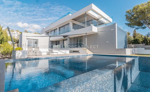 Villa in Santa Ponsa, Balearic Islands, Spain 1