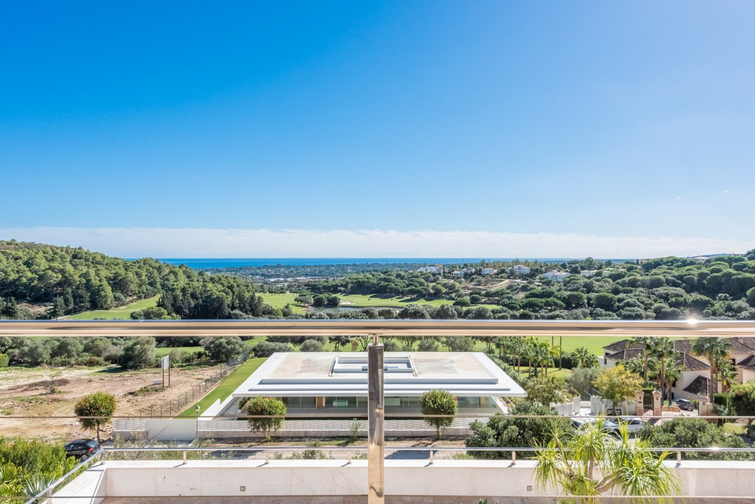 House in Sotogrande, San Roque, Andalusia 2 - 15348812