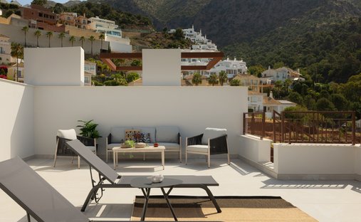 Penthouse in Istán, Andalusia, Spain 1