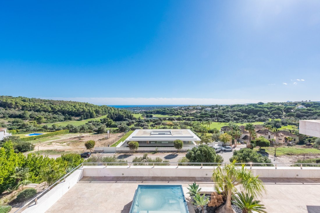 House in Sotogrande, San Roque, Andalusia 3 - 15348812