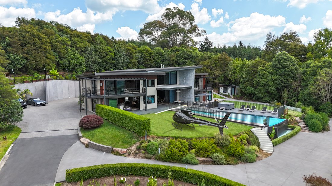 Rotorua, Bay of Plenty, New Zealand 4 - 15348319