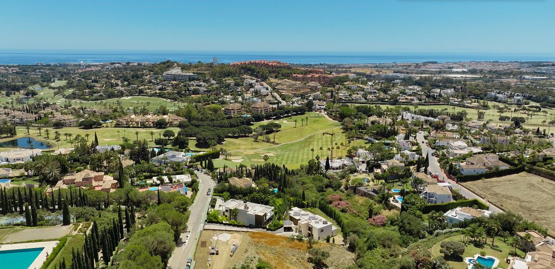 Terreno a Puerto Banus, Marbella, Spagna 1 - 15348119
