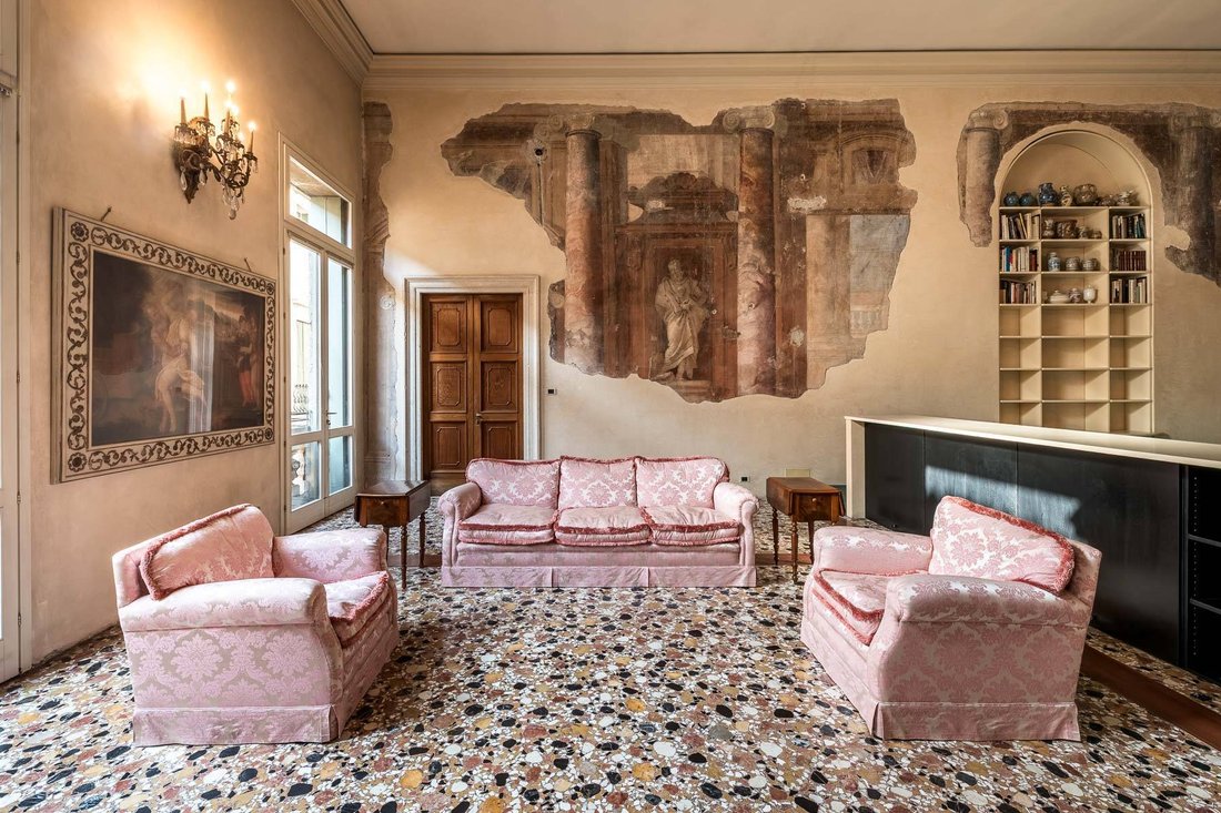 Apartment in Center, Vicenza, Veneto 1 - 15347985
