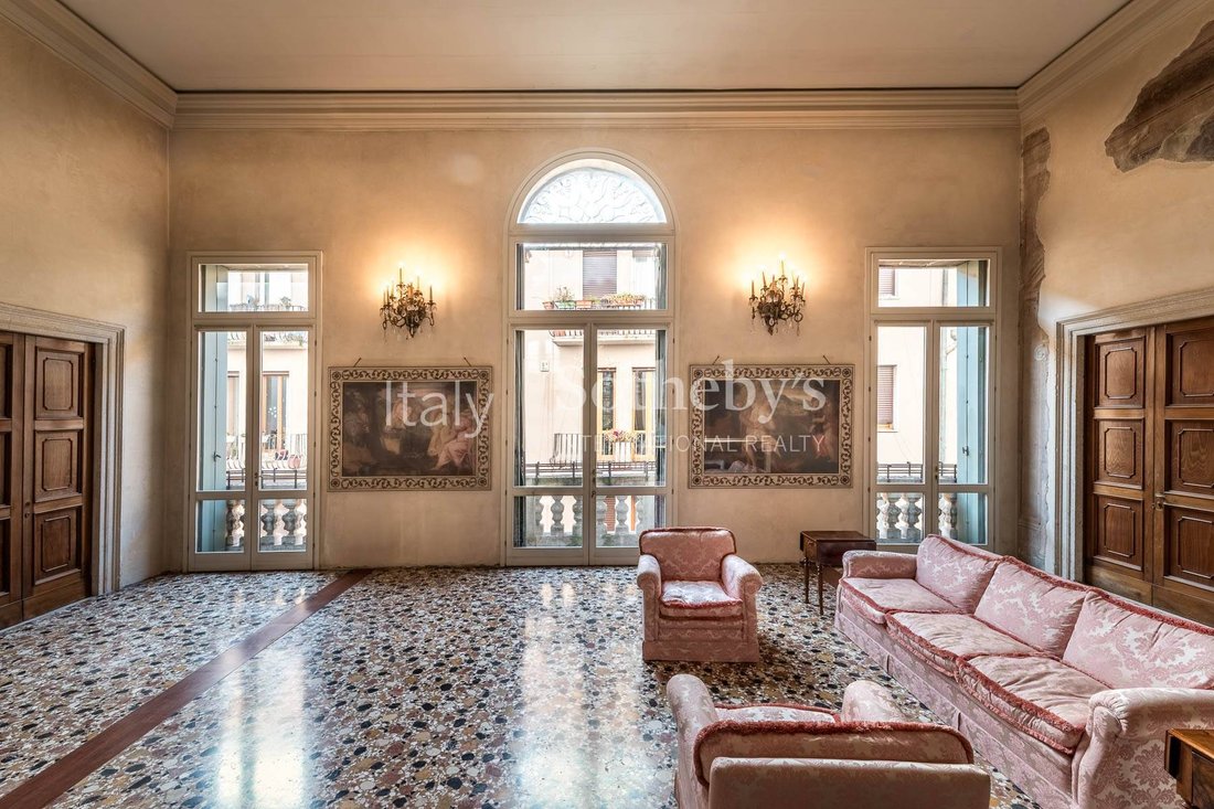 Apartment in Center, Vicenza, Veneto 4 - 15347985
