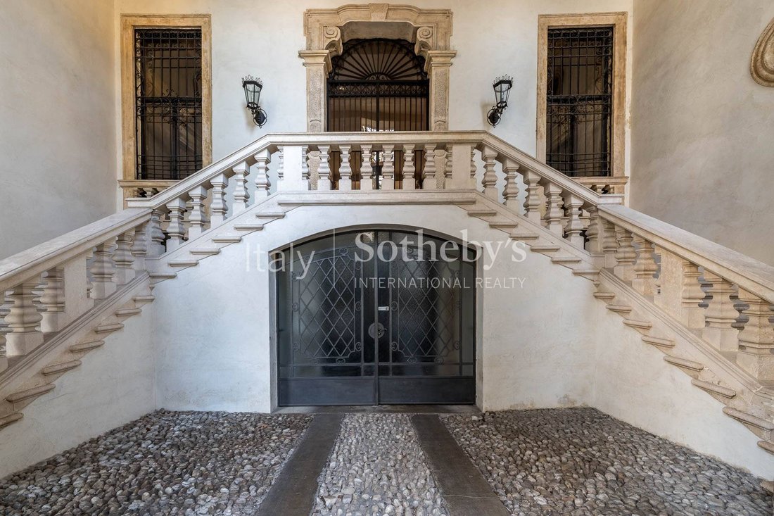 Apartment in Center, Vicenza, Veneto 3 - 15347985
