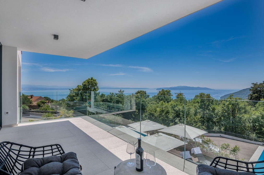Villa in Grad Opatija, Primorje-Gorski Kotar County, Croatia 2 - 14846165