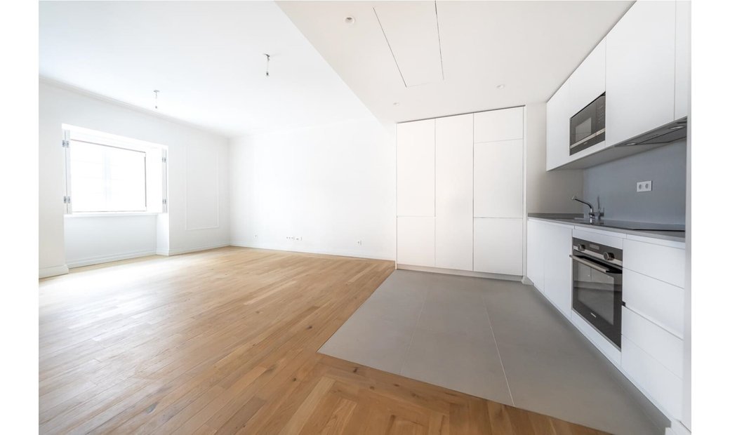 2 Bedroom Flat On Av. António Augusto De Aguiar In Lisbon, Lisbon ...