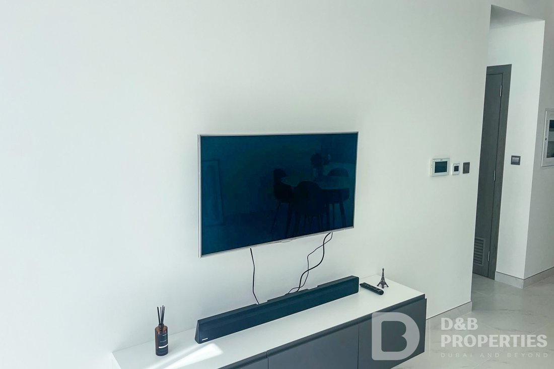 Apartment in Dubai, Dubai, United Arab Emirates 3 - 15348125